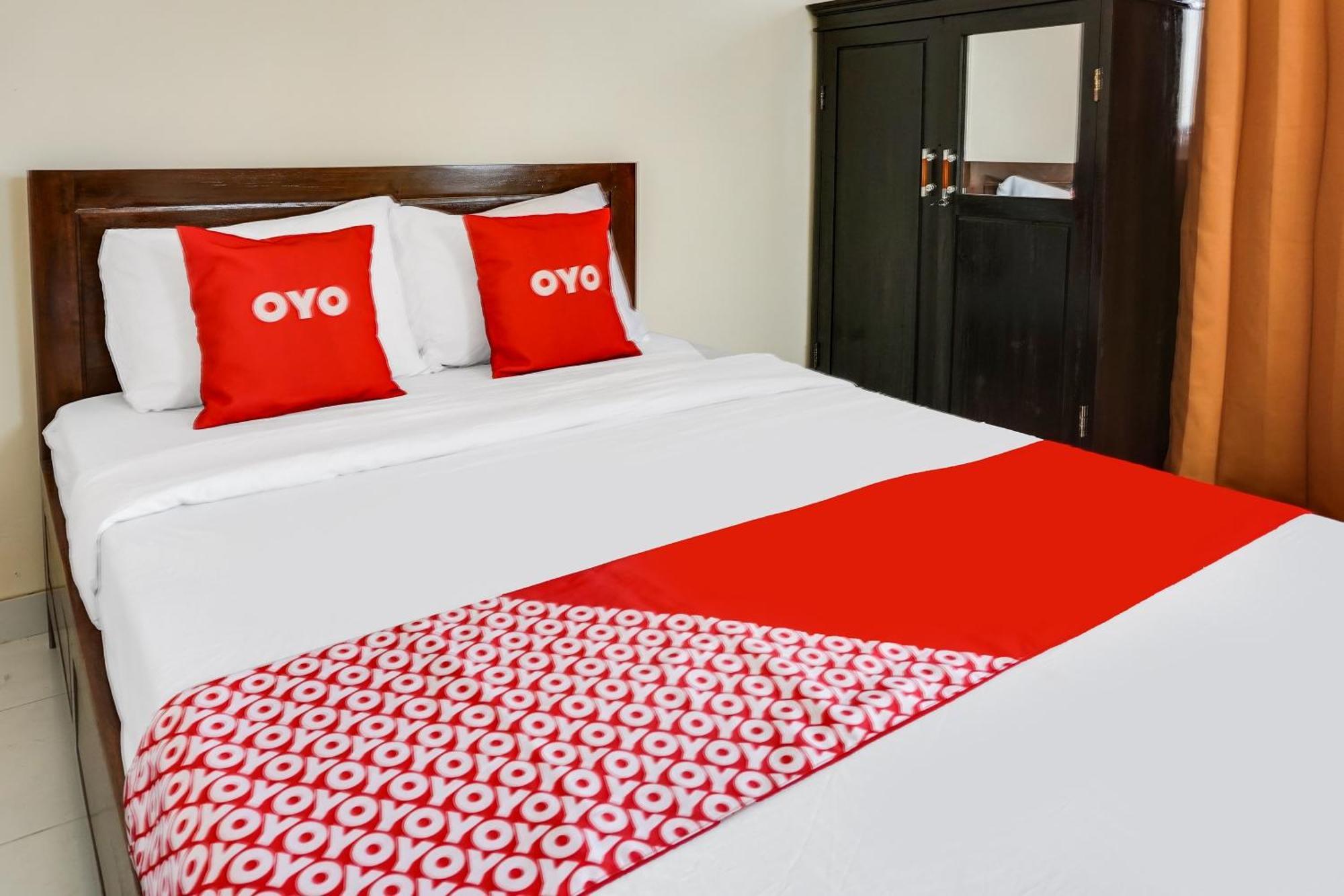 Oyo Life 91569 Omah Wijaya Kusuma Syariah Hotel Malang Exterior photo