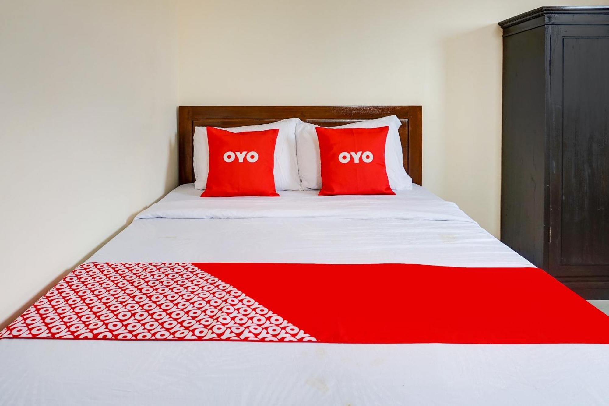 Oyo Life 91569 Omah Wijaya Kusuma Syariah Hotel Malang Exterior photo