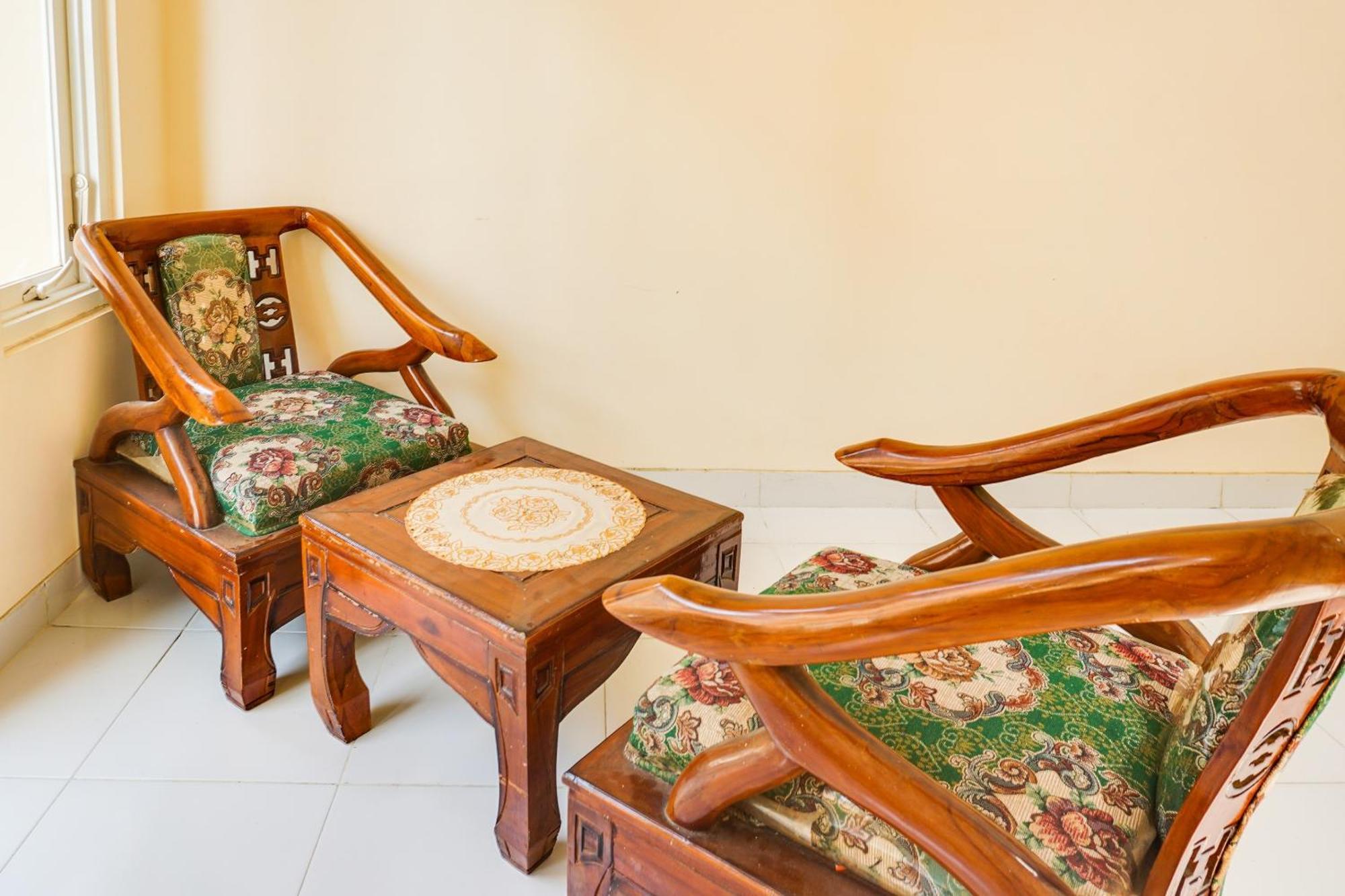 Oyo Life 91569 Omah Wijaya Kusuma Syariah Hotel Malang Exterior photo